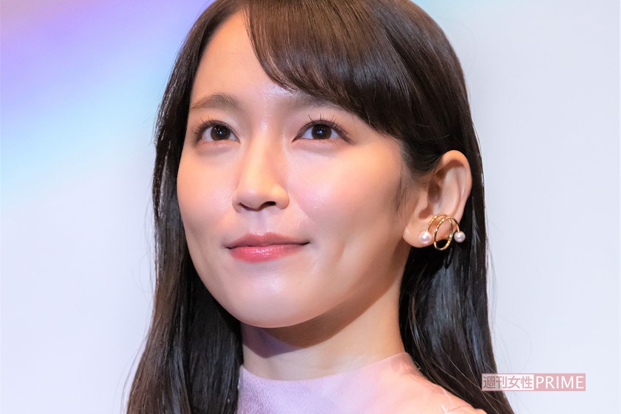 吉岡里帆、まさにＰＲＡＤＡ着た小悪魔！　大人ワンピで「未体験のミュージカル出たい」大阪でイベント
